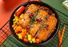 广式煲仔饭快餐化的未来：煲帅创新多样口味，推出一系列海鲜煲仔饭